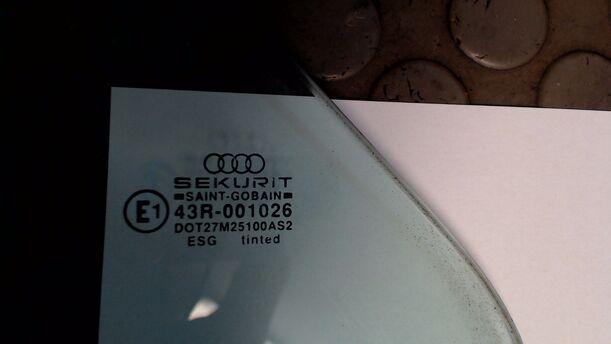 Foto: SEITENSCHEIBE HINTEN LINKS eines Audi Cabriolet 2.6 (E)