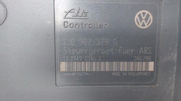 Foto: HAUPTBREMSAGGREGAT ABS eines VW Polo 50 Elegance