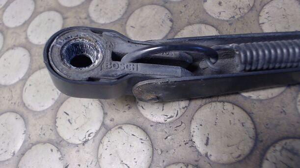 Foto: SCHEIBENWISCHERARM HINTEN eines Ford Focus Turnier