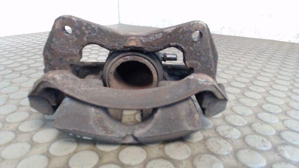 Foto: BREMSSATTEL VORN RECHTS eines Mitsubishi Colt CZ3 1.3 TR