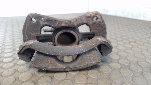 Foto: BREMSSATTEL VORN LINKS eines Mitsubishi Colt CZ3 1.3 TR