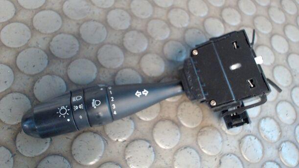 Foto: BLINKERSCHALTER / KOMBISCHALTER eines Mitsubishi Colt CZ3 1.3 TR