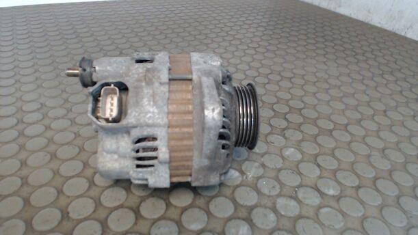 Foto: LICHTMASCHINE eines Mitsubishi Colt CZ3 1.3 TR