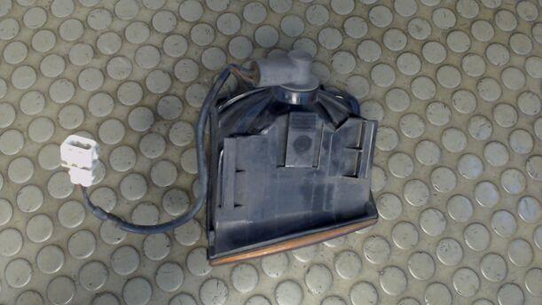 Foto: BLINKER VORN LINKS eines VW Passat 1.8 SLX