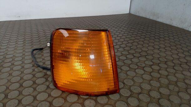 Foto: BLINKER VORN RECHTS eines VW Passat 1.8