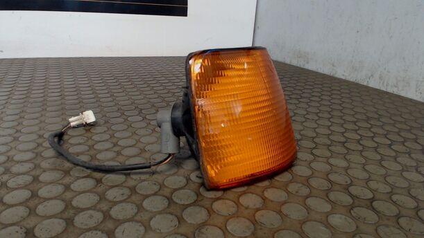 Foto: BLINKER VORN RECHTS eines VW Passat 1.8