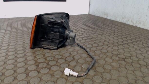 Foto: BLINKER VORN RECHTS eines VW Passat 1.8