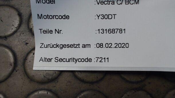 Foto: BCM STEUERGERÄT/ SICHERUNGSKASTEN eines Opel Signum 3.0 V6 CDTI