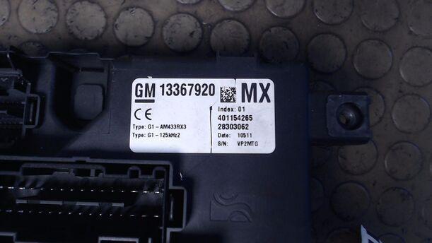 Foto: BCM BODY CONTROL MODUL (ENTHEIRATET) eines Opel Corsa 1.2 16V (ecoFLEX) Easytronic