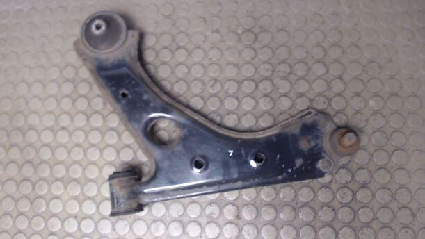 Foto: QUERLENKER VORNE LINKS eines Opel Corsa 1.2 16V (ecoFLEX) Easytronic