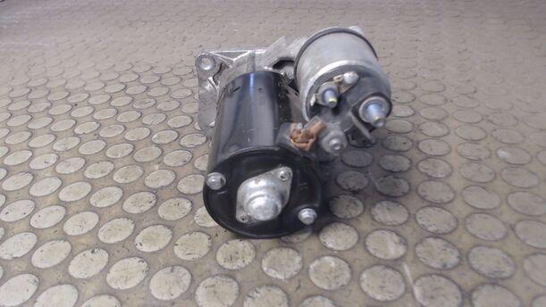 Foto: ANLASSER / STARTER BOSCH eines Opel Corsa 1.2 16V (ecoFLEX) Easytronic