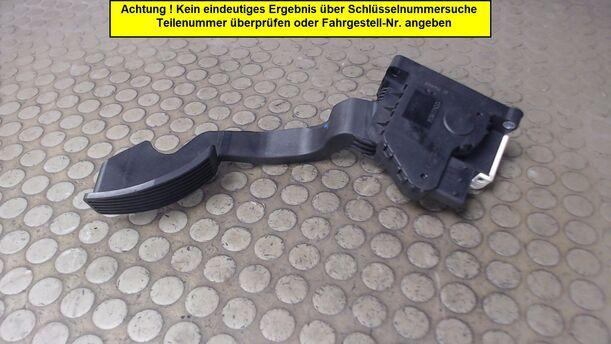 Foto: GASPEDAL eines Opel Corsa 1.2 16V (ecoFLEX) Easytronic Aura