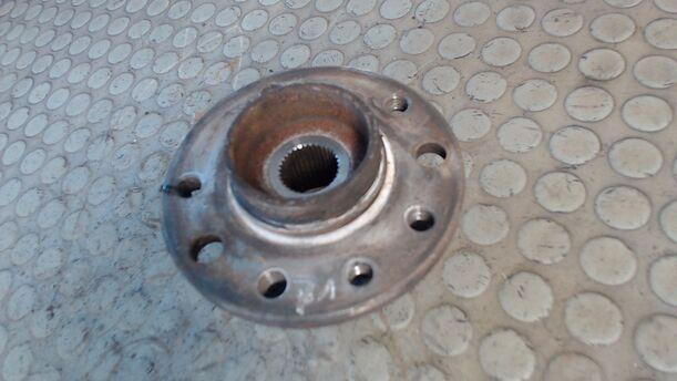 Foto: RADNABE 5 LOCH VORN LINKS eines Opel Astra 2.0 DTI