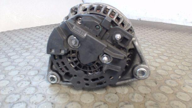 Foto: LICHTMASCHINE BOSCH eines Opel Astra 2.0 DTI