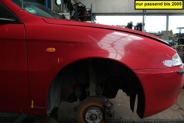 Foto: KOTFLÜGEL RECHTS eines Alfa Romeo 147 1.6 Twin Spark