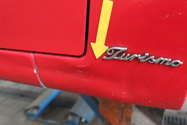 Foto: KOTFLÜGEL RECHTS eines Alfa Romeo 147 1.6 Twin Spark
