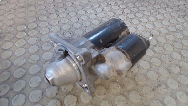 Foto: ANLASSER / STARTER BOSCH eines Alfa Romeo 147 1.6 Twin Spark