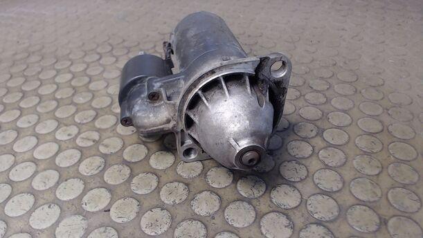 Foto: ANLASSER / STARTER  BOSCH eines Audi 100 Avant 2.3 E