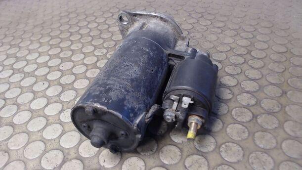 Foto: ANLASSER / STARTER  BOSCH eines Audi 100 Avant 2.3 E