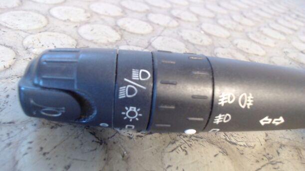Foto: BLINKSCHALTER/KOMBISCHALTER eines Peugeot 806