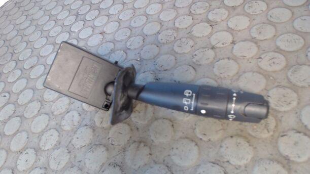 Foto: SCHEIBENWISCHERSCHALTER eines Peugeot 806
