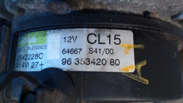 Foto: LICHTMASCHINE VAlEO eines Peugeot 806