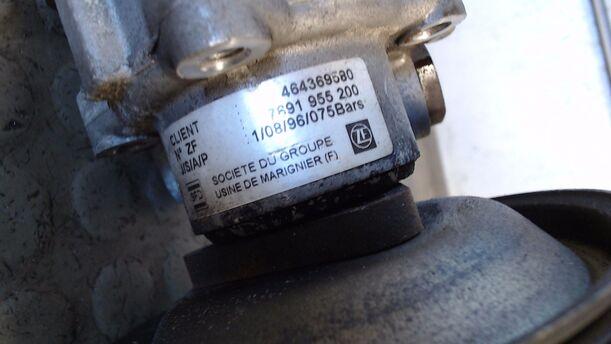 Foto: PUMPE SERVOLENKUNG eines Fiat Bravo 1.4 12V