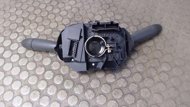 Foto: KOMBISCHALTER eines Fiat Punto 1.2