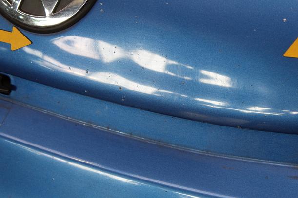 Foto: MOTORHAUBE eines VW New Beetle 2.0