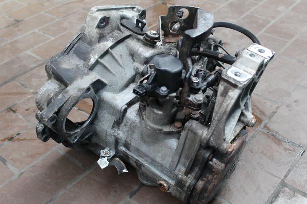 Foto: SCHALTGETRIEBE DZQ eines VW New Beetle 2.0