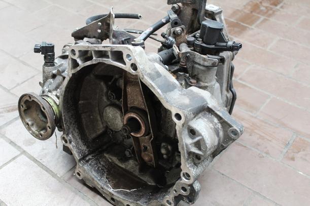 Foto: SCHALTGETRIEBE DZQ eines VW New Beetle 2.0