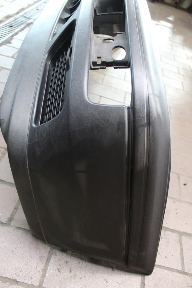 Foto: STOSSFÄNGER/ STOSSSTANGE VORN eines VW Golf 1.6