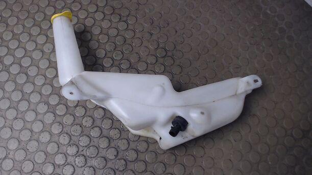 Foto: SCHEIBENWASCHBEHÄLTER eines Opel Zafira 1.8