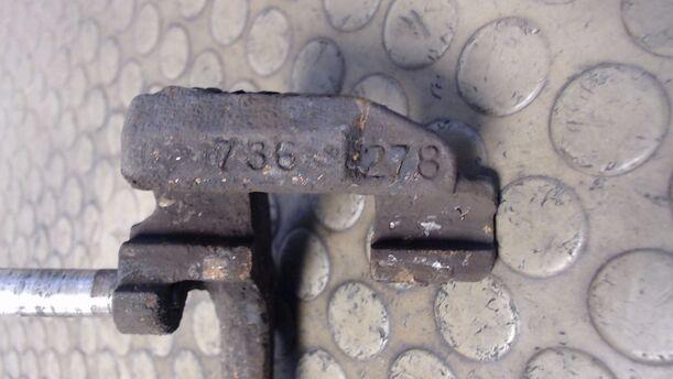 Foto: BREMSSATTELTRÄGER VORNE LINKS eines Ford Focus C-MAX 1.6 TDCi RS