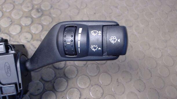 Foto: BLINKSCHALTER/KOMBISCHALTER eines Ford Focus C-MAX 1.6 TDCi RS