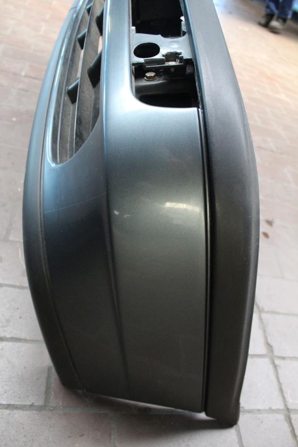 Foto: STOSSFÄNGER/STOßSTANGE VORN eines VW Passat Variant 1.8