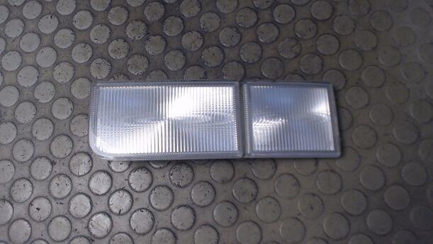 Foto: BLENDE LINKS eines VW Passat Variant 1.8