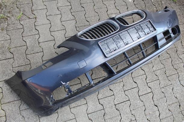 Foto: STOßSTANGE VORN BESCHÄDIGT BASTLER eines BMW 525d Touring Aut. RS