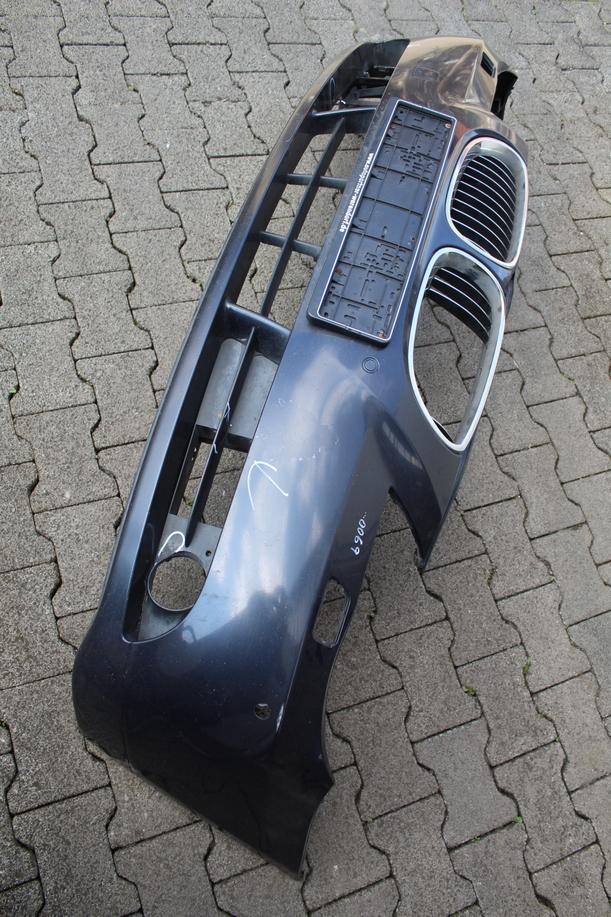 Foto: STOßSTANGE VORN BESCHÄDIGT BASTLER eines BMW 525d Touring Aut. RS