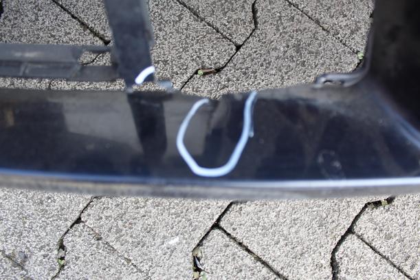 Foto: STOßSTANGE VORN BESCHÄDIGT BASTLER eines BMW 525d Touring Aut. RS