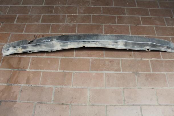 Foto: VERSTÄRKUNG / TRÄGER HINTEN eines BMW 525d Touring Aut. RS