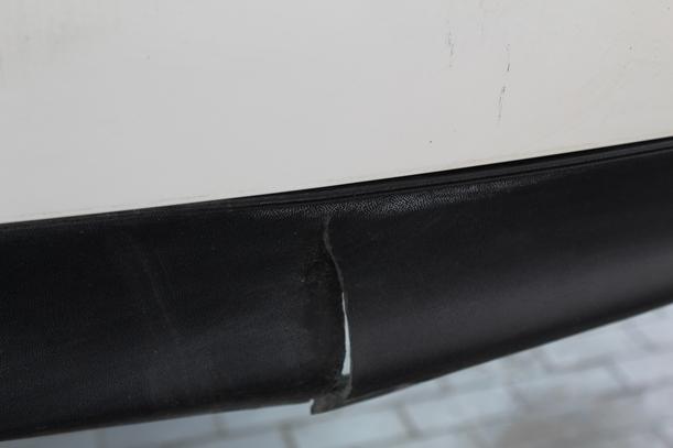 Foto: STOSSFÄNGER / STOSSSTANGE HINTEN eines Audi A4 1.6