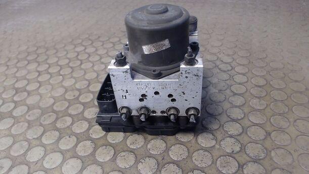 Foto: HAUPTBREMSAGGREGAT ABS eines Mazda 6 Sport Kombi 2.0 RS