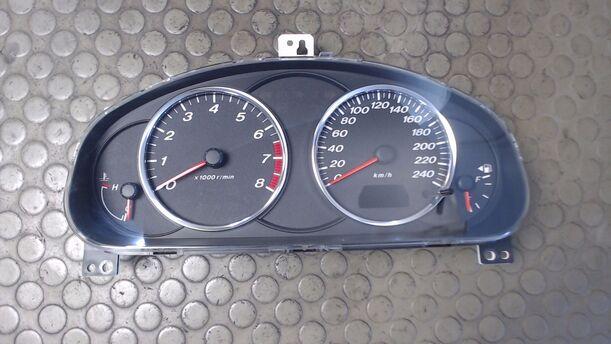 Foto: TACHOEINHEIT eines Mazda 6 Sport Kombi 2.0 RS