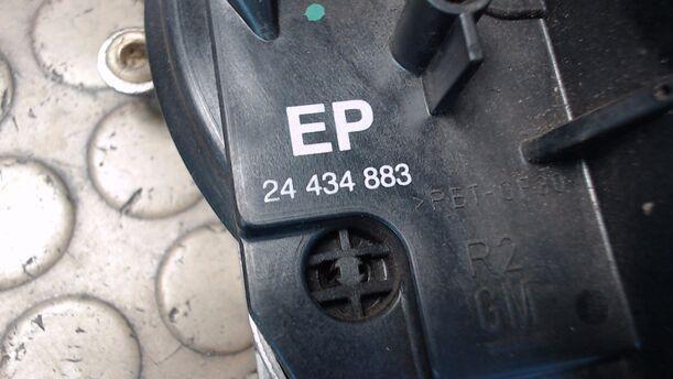 Foto: TÜRSCHLOSS VORNE RECHTS eines Opel Corsa 1.0 12V