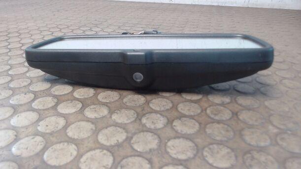 Foto: INNENSPIEGEL AUTOMATISCH ABBLENDBAR eines Opel Astra 1.7 CDTI Caravan DPF LX