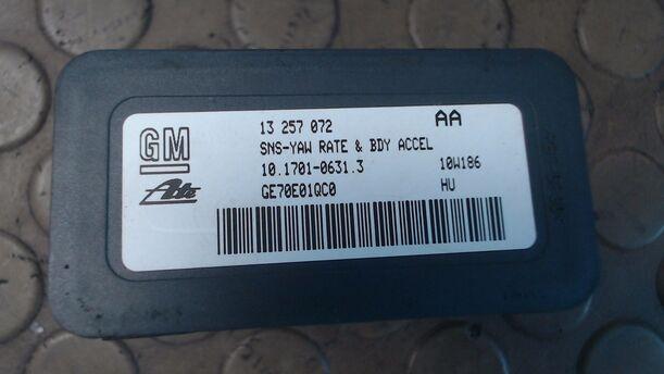Foto: DREHRATENSENSOR eines Opel Astra 1.7 CDTI Caravan DPF LX