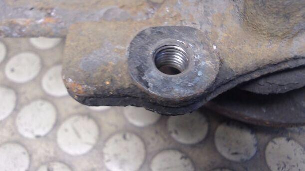 Foto: ACHSSCHENKEL VORNE LINKS eines Opel Astra 1.7 CDTI Caravan DPF LX