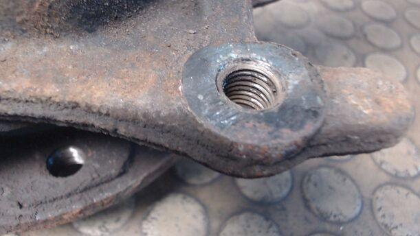 Foto: ACHSSCHENKEL VORNE LINKS eines Opel Astra 1.7 CDTI Caravan DPF LX