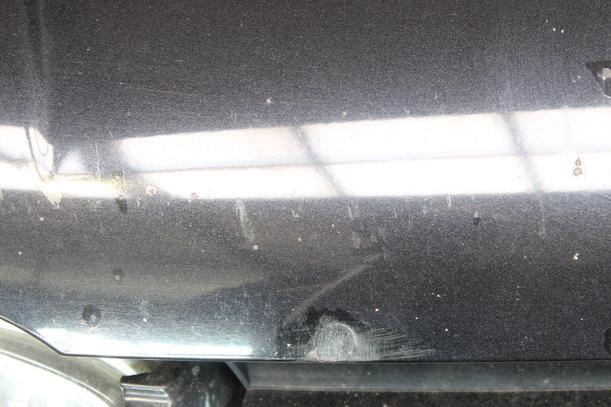 Foto: MOTORHAUBE eines VW Golf 1.4 RS